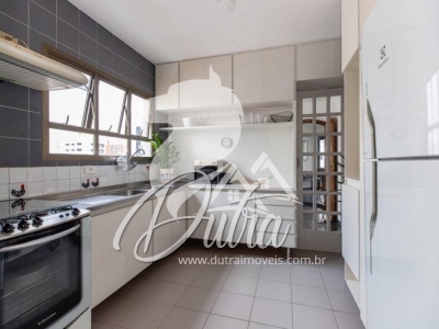 Porto Cervo Moema Índios 180m² 04 Dormitórios 01 Suítes 3 Vagas