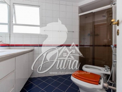 Porto Cervo Moema Índios 180m² 04 Dormitórios 01 Suítes 3 Vagas