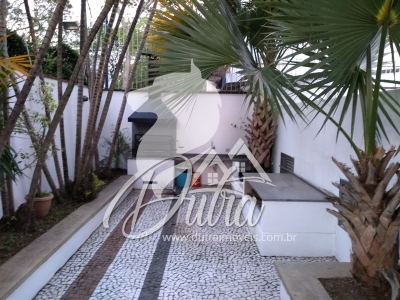 Porto Cervo Moema Índios 180m² 04 Dormitórios 01 Suítes 3 Vagas