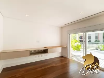 Celebration Itaim Vila Olímpia 455m² 04 Dormitórios 04 Suítes 5 Vagas