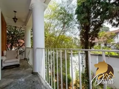 Padrão Alto de Pinheiros 451m² 05 Dormitórios 05 Suítes 6 Vagas