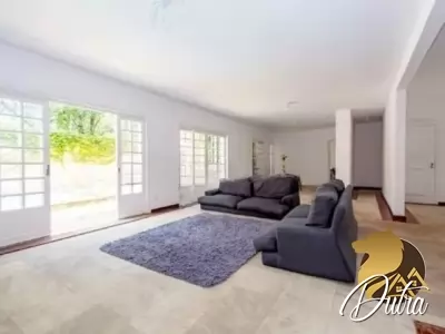 Padrão Alto de Pinheiros 451m² 05 Dormitórios 05 Suítes 6 Vagas