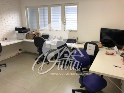 Casa Comercial Alto de Pinheiros 475m² 02 Dormitórios 9 Vagas