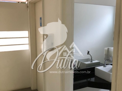 Casa Comercial Alto de Pinheiros 475m² 02 Dormitórios 9 Vagas