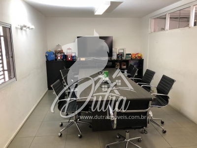 Casa Comercial Alto de Pinheiros 475m² 02 Dormitórios 9 Vagas