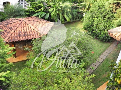 Casa de Vila Jardim Petrópolis 1100m² 06 Dormitórios 04 Suítes 8 Vagas
