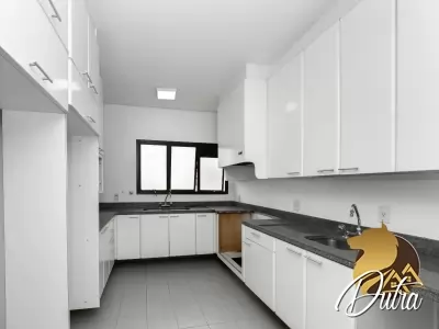 Piazza San Pietro Jardim Vitória Régia 430m² 04 Dormitórios 04 Suítes 5 Vagas