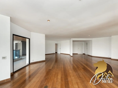 Piazza San Pietro Jardim Vitória Régia 430m² 04 Dormitórios 04 Suítes 5 Vagas