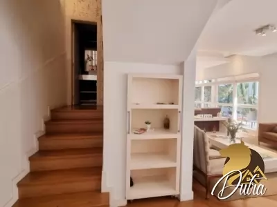 Casa de Condomínio Brooklin Paulista 266m² 04 Dormitórios 02 Suítes 3 Vagas