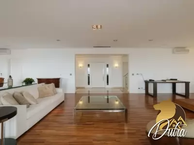 Maison Charlotte Vila Nova Conceição 700m² 04 Dormitórios 04 Suítes 8 Vagas