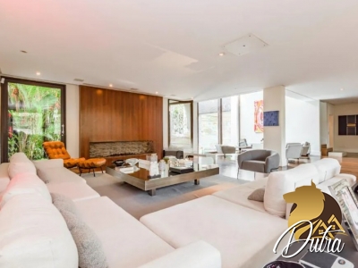 Padrão Jardim Europa 931m² 04 Dormitórios 04 Suítes 4 Vagas