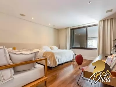 Padrão Jardim Europa 931m² 04 Dormitórios 04 Suítes 4 Vagas