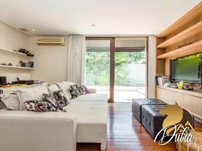 Padrão Jardim Europa 931m² 04 Dormitórios 04 Suítes 4 Vagas