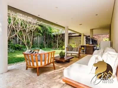 Padrão Jardim Europa 931m² 04 Dormitórios 04 Suítes 4 Vagas