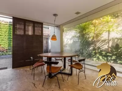 Padrão Jardim Europa 931m² 04 Dormitórios 04 Suítes 4 Vagas