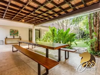 Padrão Jardim Europa 931m² 04 Dormitórios 04 Suítes 4 Vagas