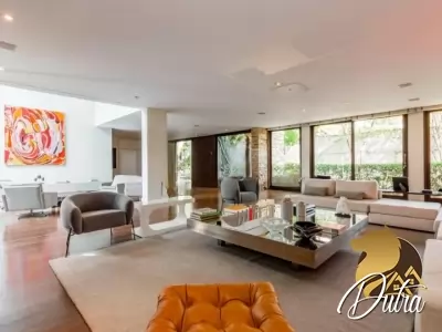 Padrão Jardim Europa 931m² 04 Dormitórios 04 Suítes 4 Vagas