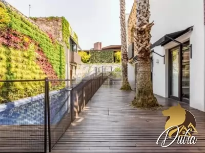 Padrão Jardim Europa 931m² 04 Dormitórios 04 Suítes 4 Vagas