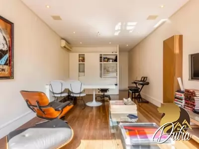 Padrão Jardim Europa 931m² 04 Dormitórios 04 Suítes 4 Vagas