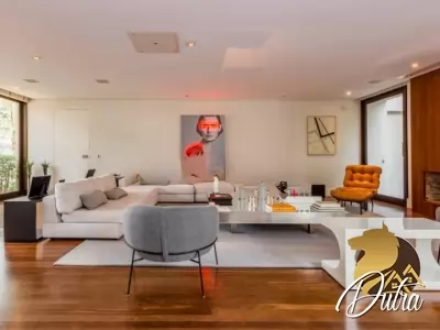 Padrão Jardim Europa 931m² 04 Dormitórios 04 Suítes 4 Vagas