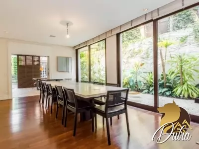 Padrão Jardim Europa 931m² 04 Dormitórios 04 Suítes 4 Vagas