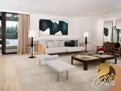Padrão Jardim Europa 579m² 04 Dormitórios 04 Suítes 8 Vagas