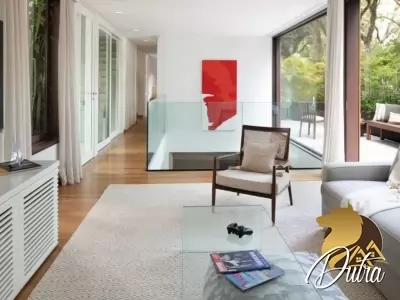 Padrão Jardim Europa 579m² 04 Dormitórios 04 Suítes 8 Vagas