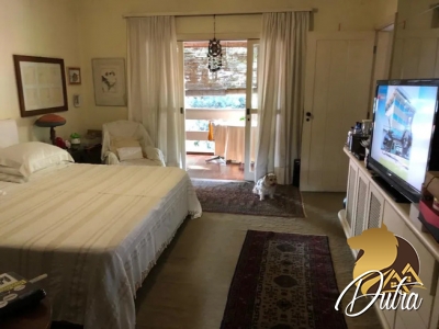 Padrão Jardim Europa 286m² 04 Dormitórios 04 Suítes 2 Vagas