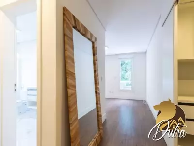 Porto Fino Parque Colonial 680m² 04 Dormitórios 04 Suítes 4 Vagas