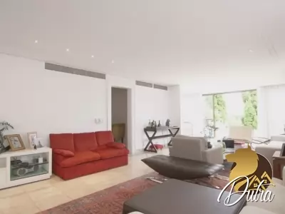 Town House Cerqueira César 400m² 04 Dormitórios 04 Suítes 5 Vagas