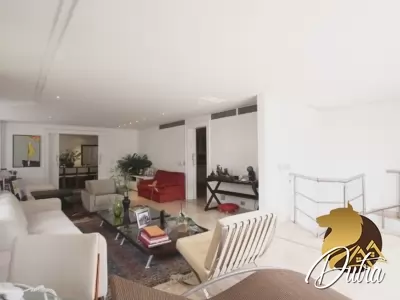 Town House Cerqueira César 400m² 04 Dormitórios 04 Suítes 5 Vagas