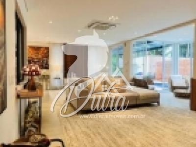 Cap Ferrat Brooklin Paulista 650m² 04 Dormitórios 04 Suítes 5 Vagas