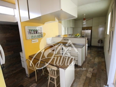 Casa Jardim Europa 300m² 3 Dormitórios 2 Suítes 1 Vaga