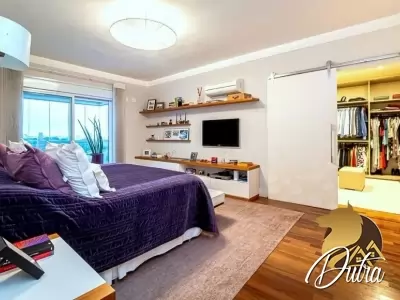 Condomínio Particolare Campo Belo 385m² 03 Dormitórios 03 Suítes 5 Vagas