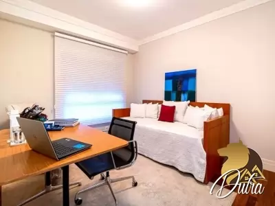 Condomínio Particolare Campo Belo 385m² 03 Dormitórios 03 Suítes 5 Vagas