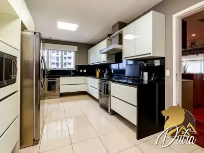 Condomínio Particolare Campo Belo 385m² 03 Dormitórios 03 Suítes 5 Vagas