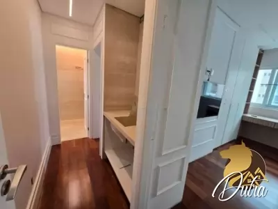 Cindy & Naomi Itaim Bibi 234m² 04 Dormitórios 03 Suítes 4 Vagas