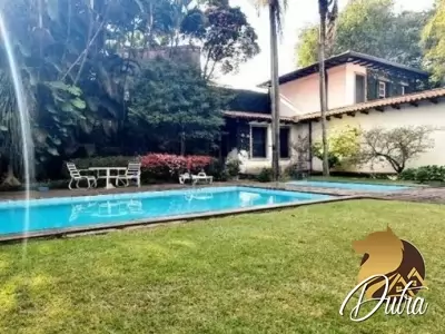 Padrão Jardim Paulista 562m² 04 Dormitórios 01 Suítes 6 Vagas