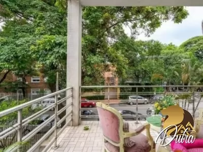 Padrão Jardim Paulistano 350m² 04 Dormitórios 01 Suítes 4 Vagas