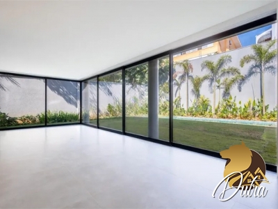 Padrão Alto de Pinheiros 450m² 04 Dormitórios 04 Suítes 5 Vagas