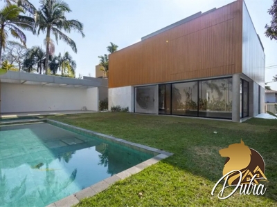 Padrão Alto de Pinheiros 450m² 04 Dormitórios 04 Suítes 5 Vagas