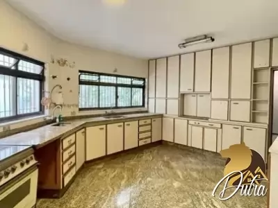 Padrão Vila Madalena 815m² 06 Dormitórios 04 Suítes 8 Vagas