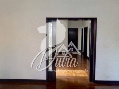 Casa Comercial Jardim América 440m² 07 Dormitórios 8 Vagas