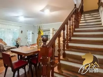 Padrão Jardim Europa 332m² 03 Dormitórios 01 Suítes 2 Vagas