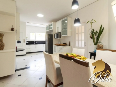 Padrão Cidade Jardim 642m² 04 Dormitórios 04 Suítes 8 Vagas