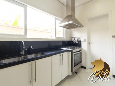 Padrão Cidade Jardim 642m² 04 Dormitórios 04 Suítes 8 Vagas