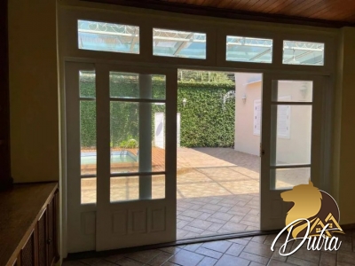 Padrão Jardim Luzitânia 282m² 04 Dormitórios 03 Suítes 4 Vagas