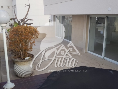 Novitá Moema 340m² Cobertura Duplex 3 Suítes 5 Vagas Depósito