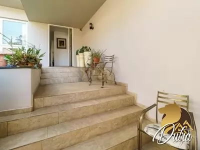 Padrão Chácara Monte Alegre 355m² 04 Dormitórios 02 Suítes 4 Vagas