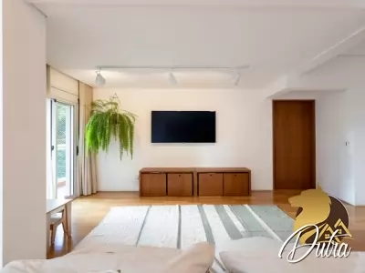 Florida Penthouses Cidade Monções 228m² 03 Dormitórios 03 Suítes 4 Vagas